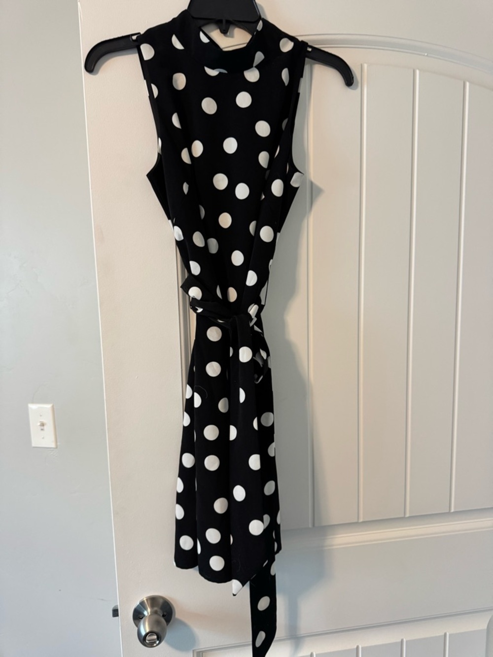 White House Black Market Black & White Polka Dot Sleeveless Tie-Waist Midi Dress